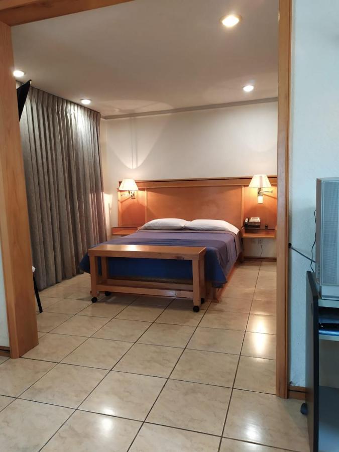 Cypres Hotel & Suites サポパン エクステリア 写真