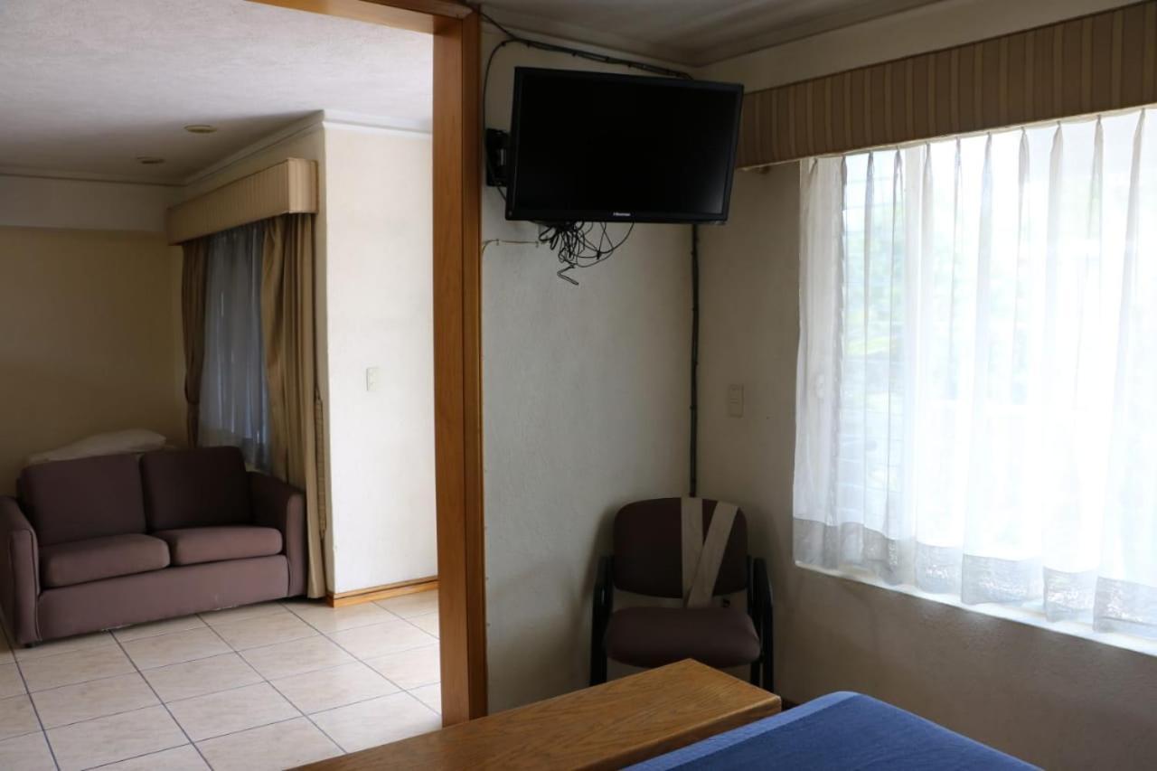 Cypres Hotel & Suites サポパン エクステリア 写真