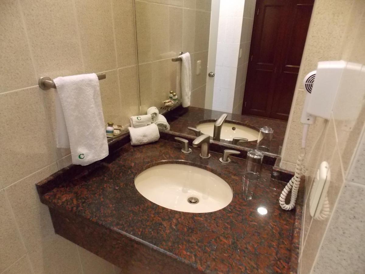 Cypres Hotel & Suites サポパン エクステリア 写真